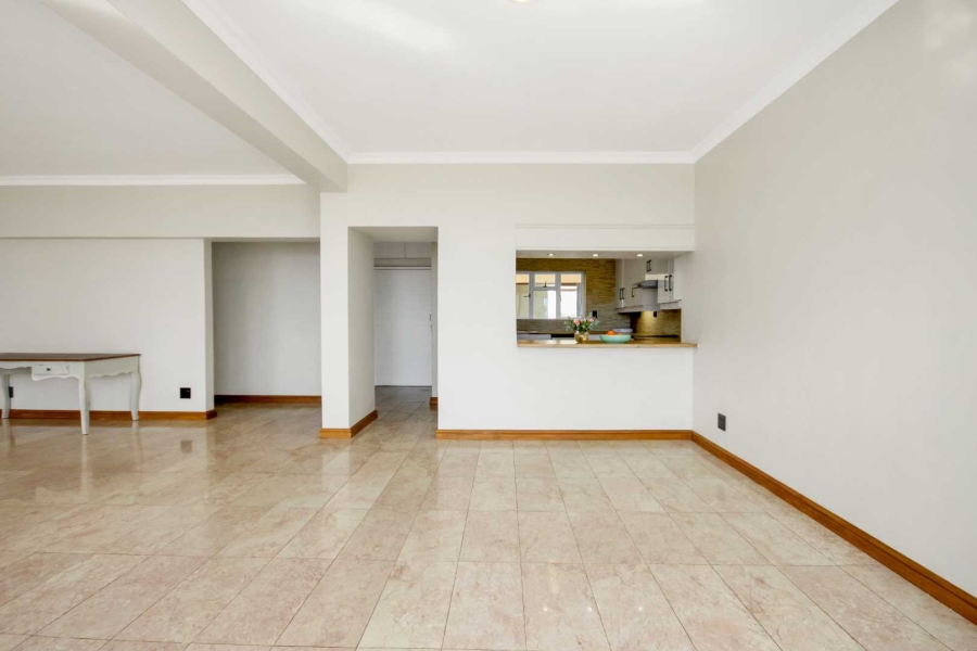 To Let 3 Bedroom Property for Rent in Sea Point Western Cape